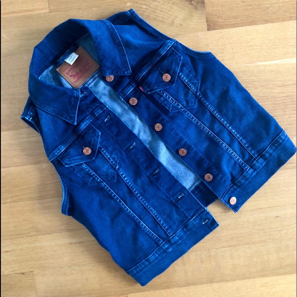 Levi’s Trucker Vest